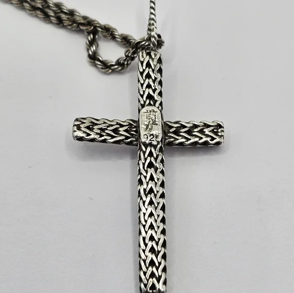 Vintage John Hardy Cross Pendant Necklace! - Picture 2 of 5